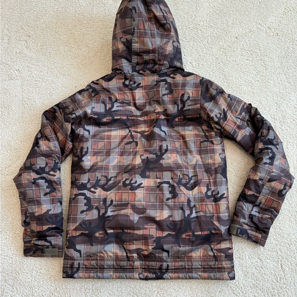 Burton Camo Snowboard Jacket - Picture 8 of 8